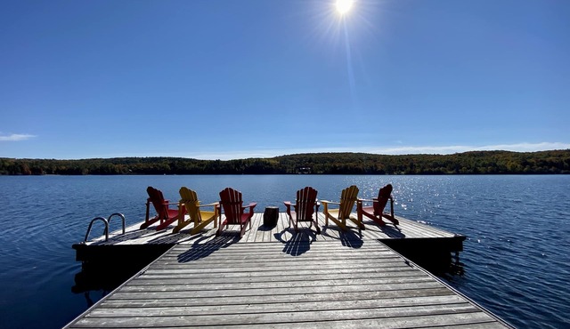 "Trading Bay Cottage" Dorset Ontario(Waterfront)