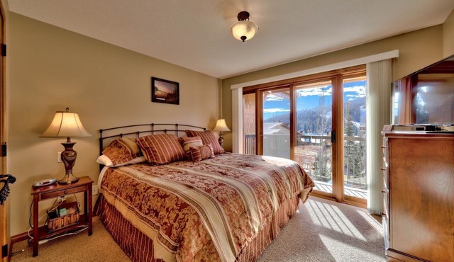 Trail's Edge 56 - 2 bedrooms + 2 1/2 bath townhomes