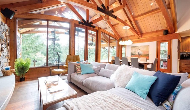 True Ski In Ski Out Dream Chalet w/ Hot Tub