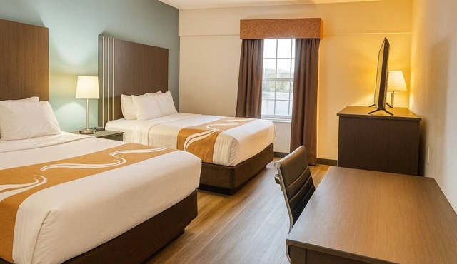 Two Queen Beds (Non Smoking)