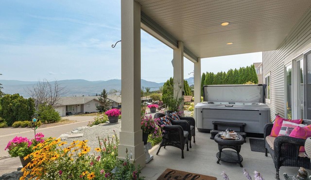 Unwind Centrally located in the heart of Canadas most beautiful Wine region