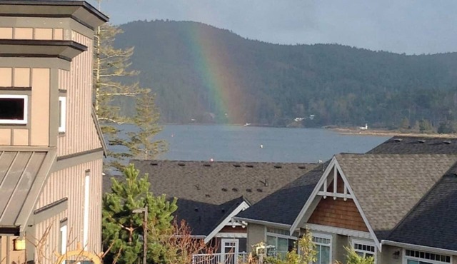 Upscale Sooke Vacation Rental - Luxury Vaction Rental in Sooke