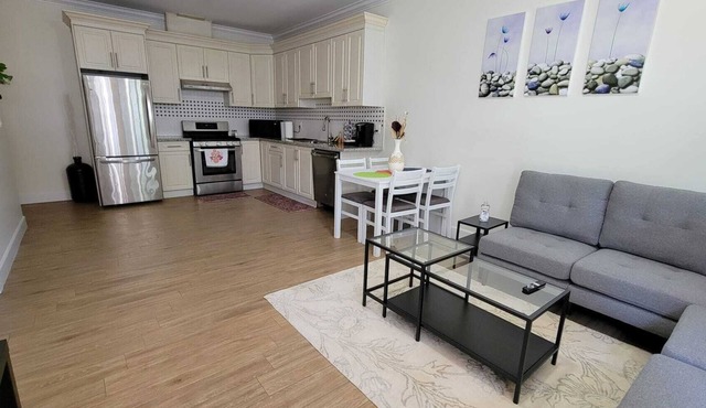 Urban Retreat Unwind and Enjoy in this beautiful space
