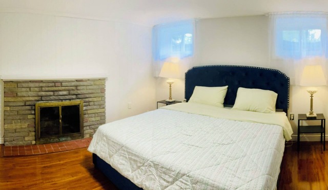 Vacation house Entire floor/subway/kids yard