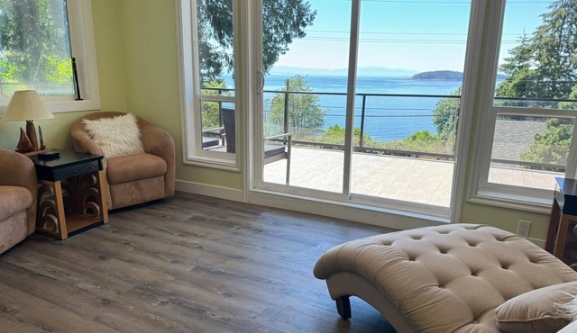 Very Relaxing 3bdr 2bth Home with Gorgeous View