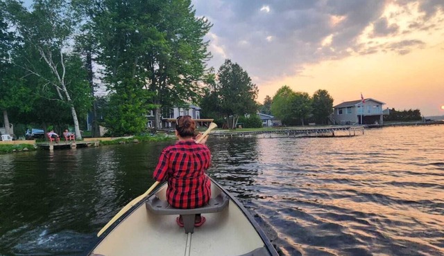 Vibrant Kawartha Lake Cottage