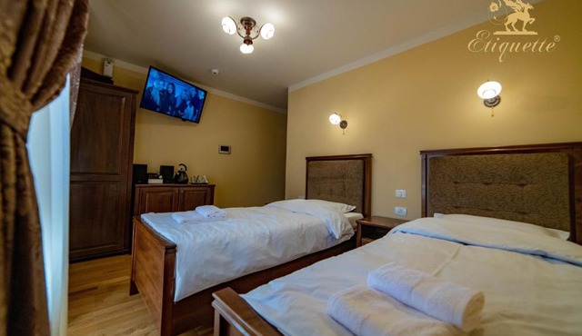 Villa Etiquette in Deva