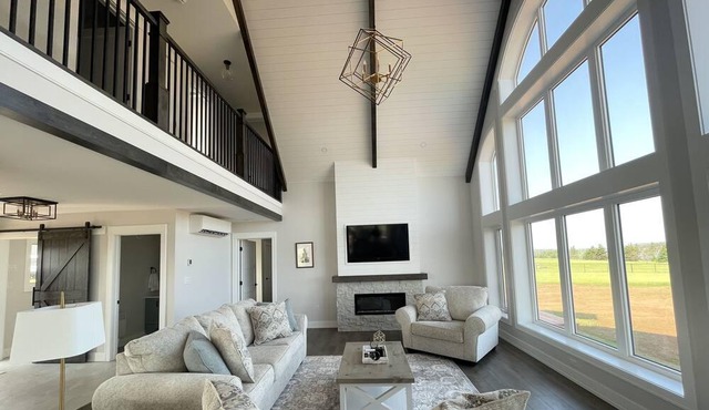 Water Front Cottage In New London Available For The 2023 Season