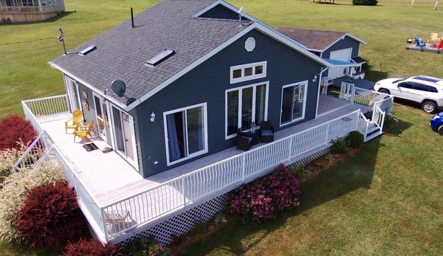 Water View Cottage With A/C In Quiet Location, Close To Amazing Beaches
