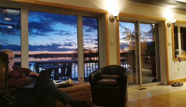 Waterfront condominium chalet with view CITQ 300742 lakefront