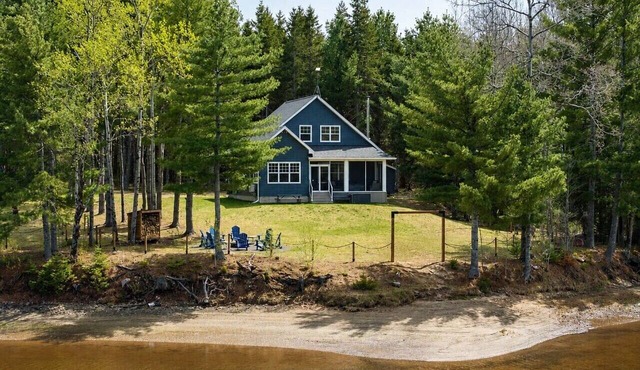 Waterfront | Kayaks | Screened Patio | Bonfire