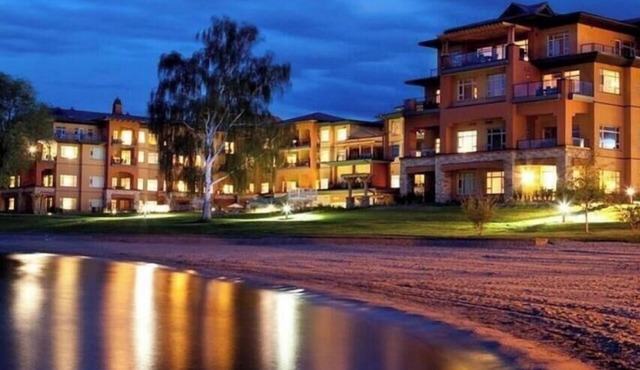 Watermark Beach Resort. 2 bdr condo. Beautiful resort and centrally located!
