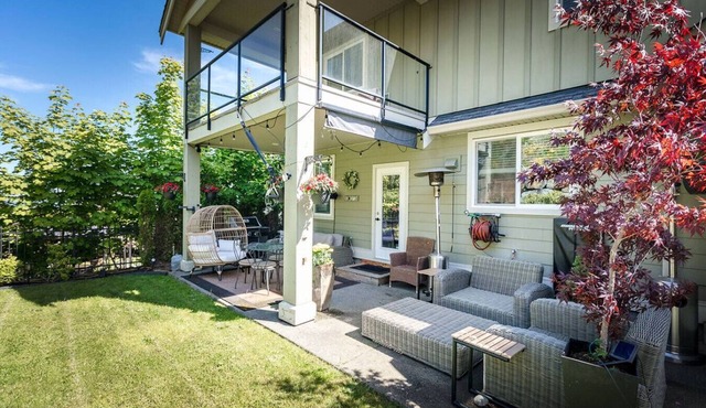 West Coast Retreat on Bear Mountain | Family + Golf