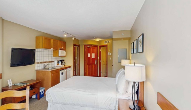 Whistler - Cascade Lodge 402