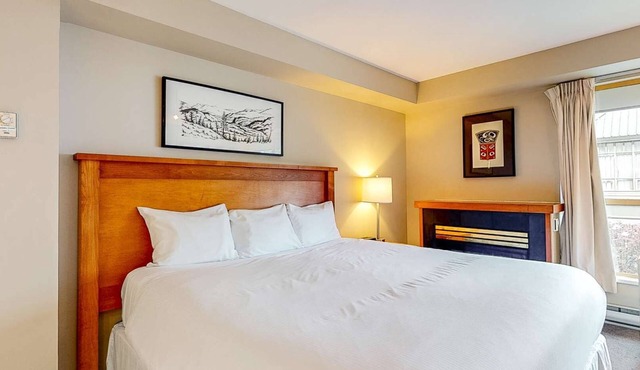 Whistler - Whistler Peak Lodge 429