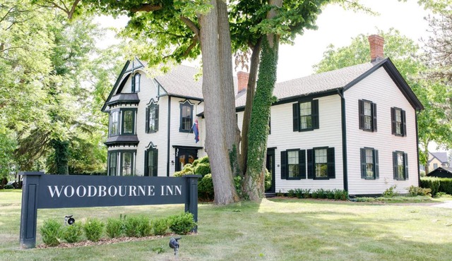 Woodbourne Inn