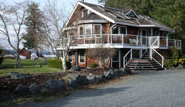 Wraparound Deck w/Ocean and Mountain Sunset Vista