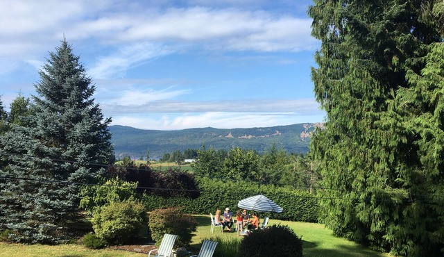 Xanadu Estate - Executive private estate - Pet Friendly.