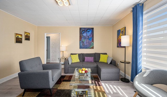 Your home in the Heart of Vancouver Island - Upper Suite
