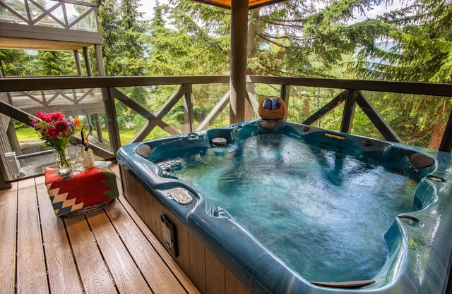 Pinnacle Ridge 36 - Ski in Ski out, Private Hot Tub, Wood Fireplace