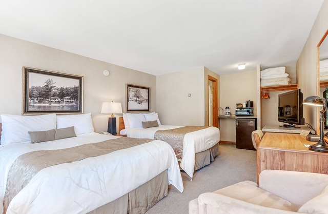 Chanticleer Inn Eagle River 