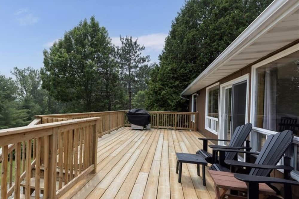 Utterson House | Waterfront Home on Three Mile Lake. Ideal lodging for ice fishing.