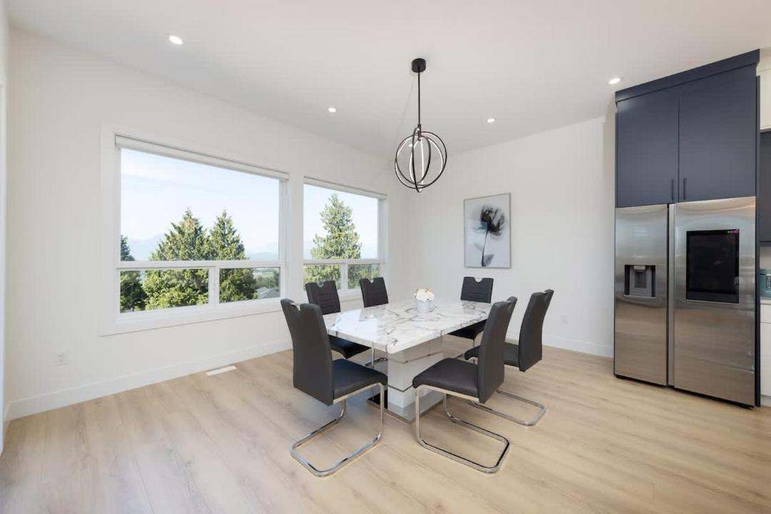Eastern Hillsides House | Spacious 6BR Home with Terrace Views and Parking nearby parks golf and resorts