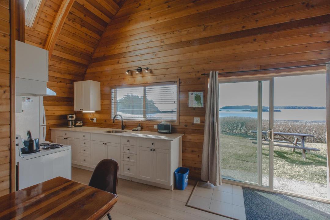 Tofino Resort | Ocean Village Resort