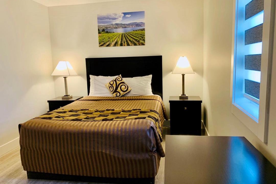 Okanagan-Similkameen Hotel | Traveler's Motel Penticton