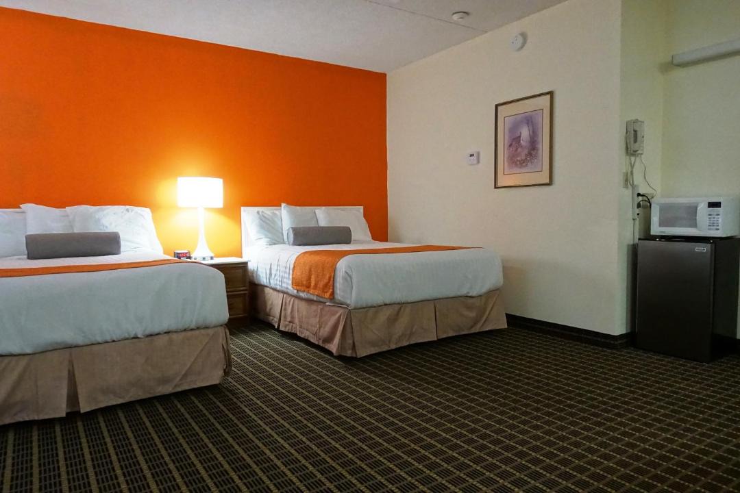 Tillsonburg Hotel | Howard Johnson by Wyndham Tillsonburg
