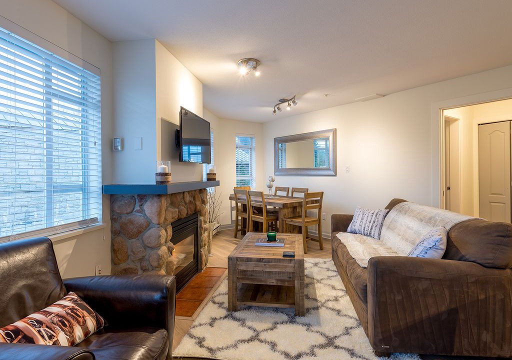Photo of Livingroom in Whistler Village