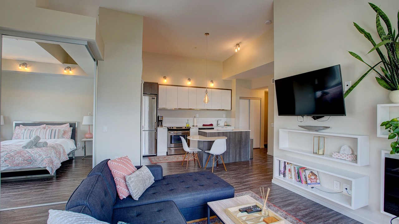Photo of Livingroom in Kelowna Central Business District