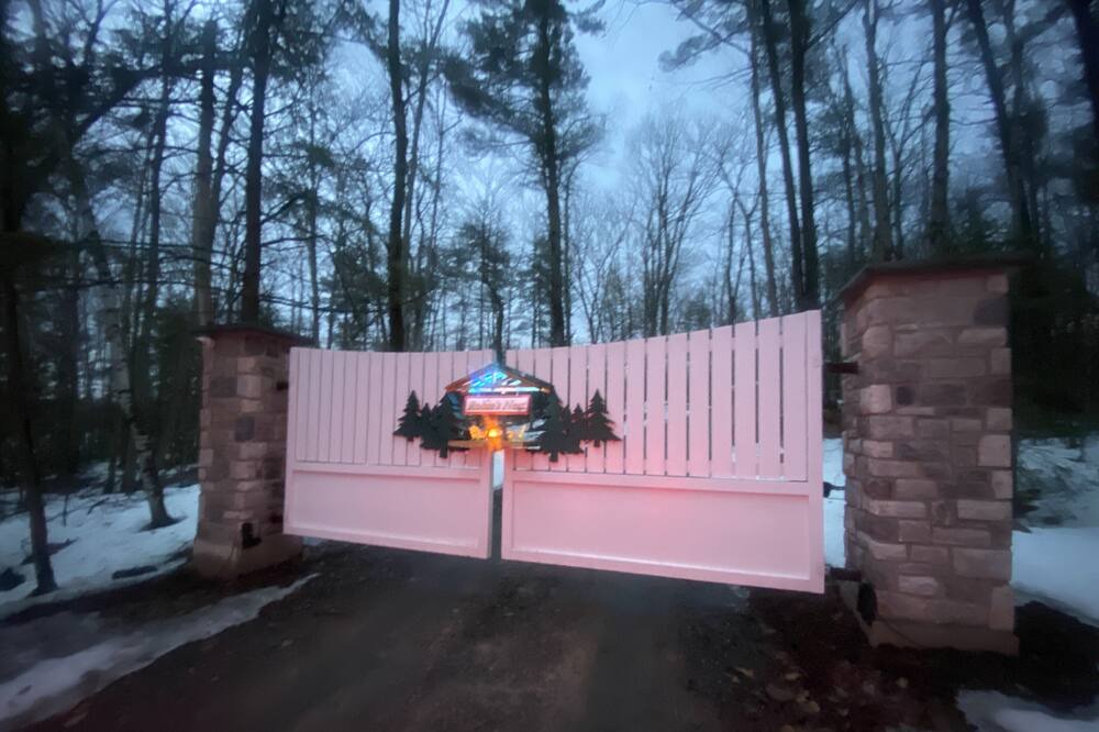 Photo of Outdoor in Baysville