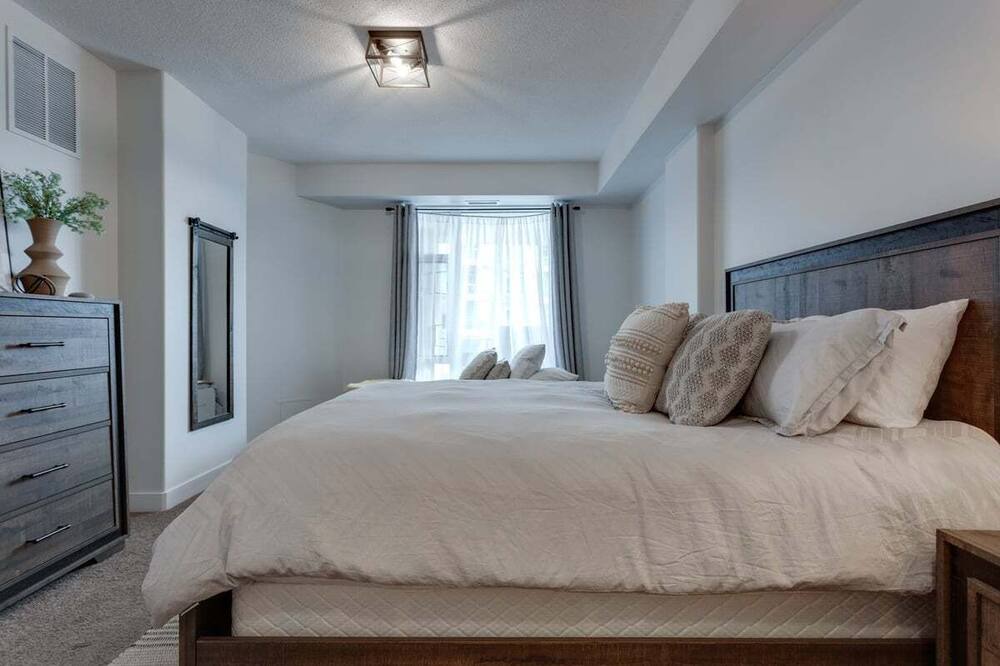 Photo of Bedroom in Kelowna Central Business District
