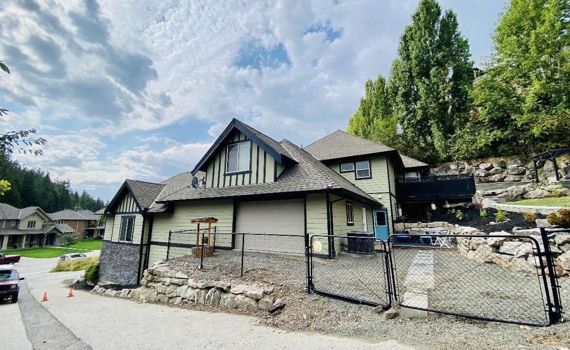Photo of Outdoor in West Kelowna Estates