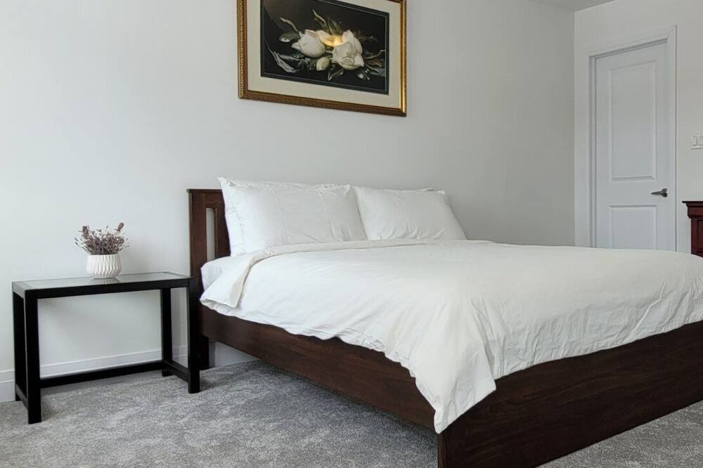 Photo of Bedroom in Innisfil