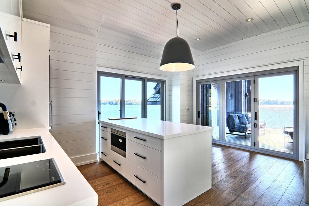 Photo of Kitchen in Muskoka Lakes
