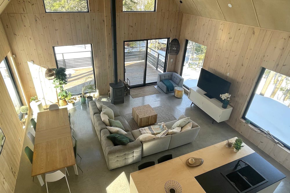 Photo of Livingroom in Saint-Sauveur