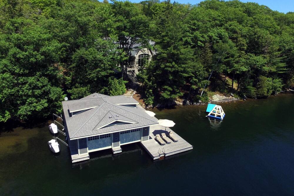 Photo of Others in Muskoka Lakes