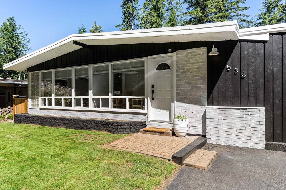 Photo of Outdoor in Cultus Lake