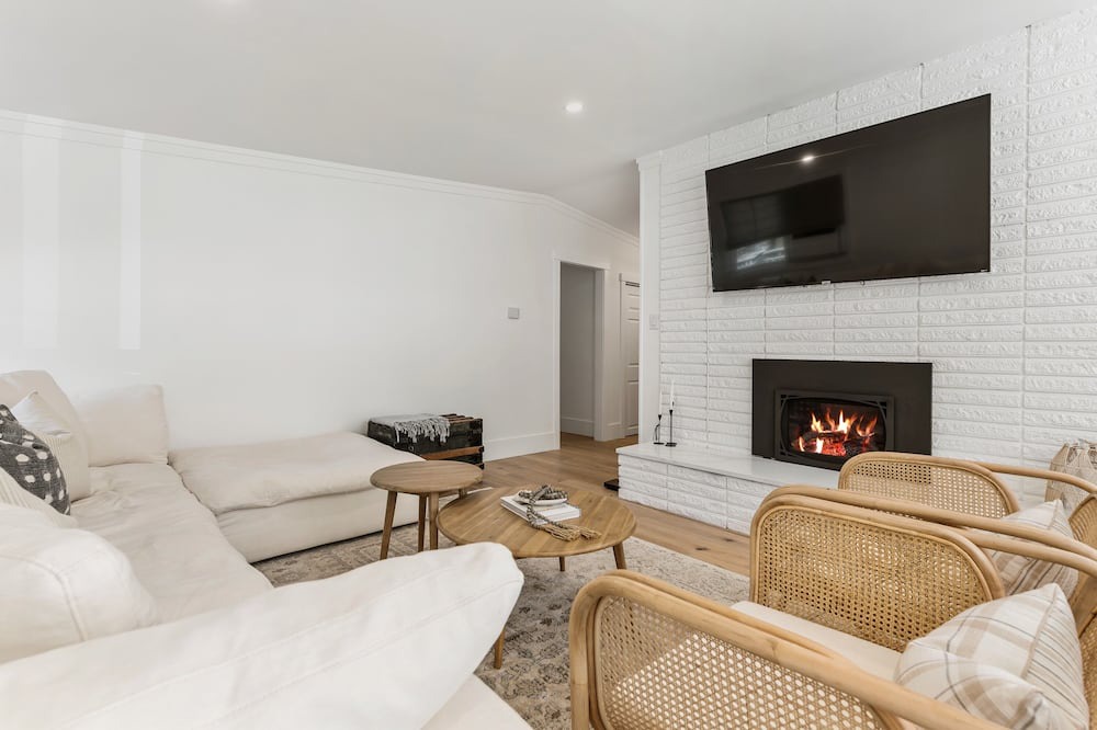 Photo of Livingroom in Cultus Lake
