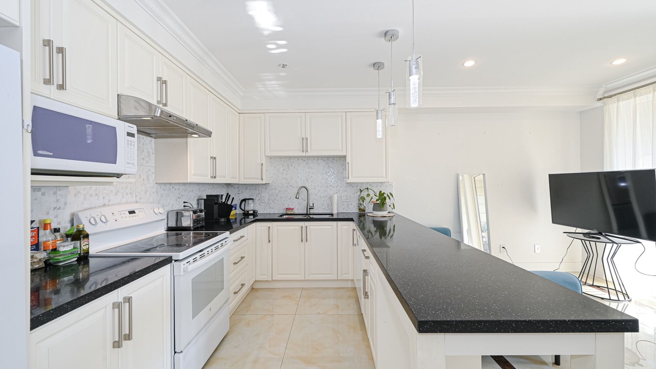 Photo of Kitchen in Hollyburn