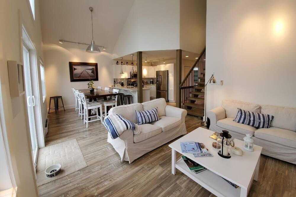 Photo of Livingroom in Wardner
