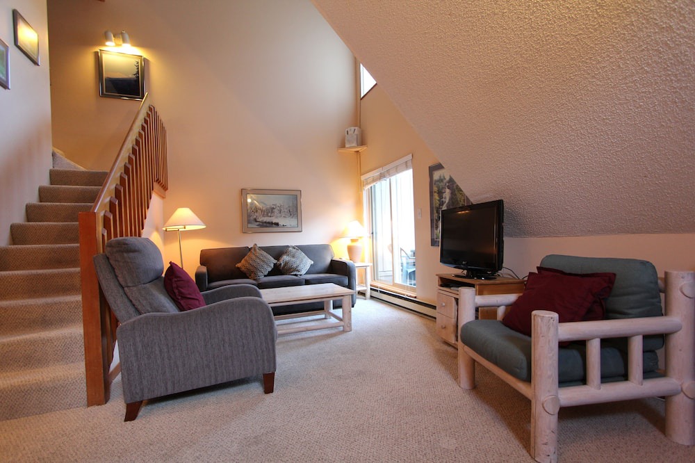 Photo of Livingroom in Whistler Creekside
