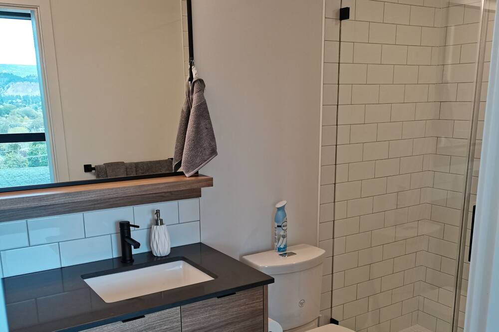 Photo of Bathroom in Kelowna Central Business District
