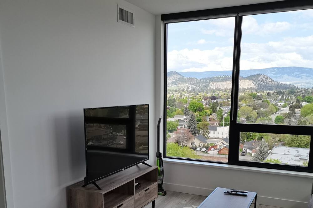 Photo of Livingroom in Kelowna Central Business District