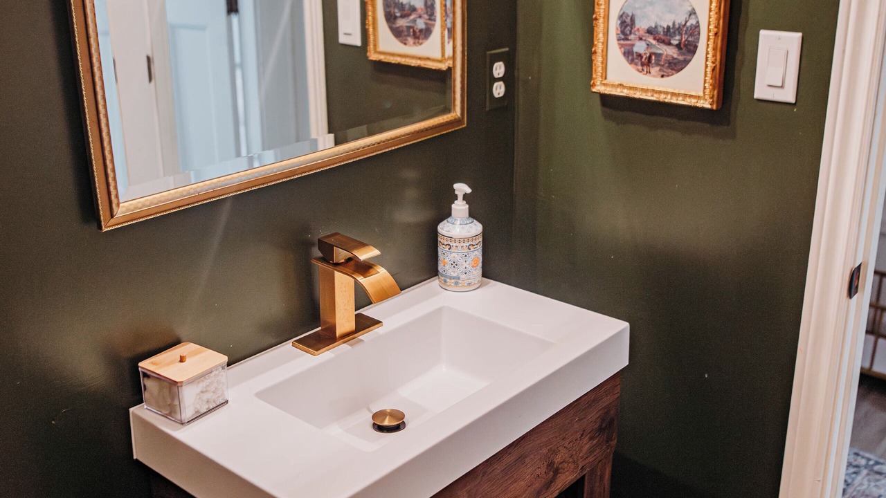 Photo of Bathroom in St. Andrews