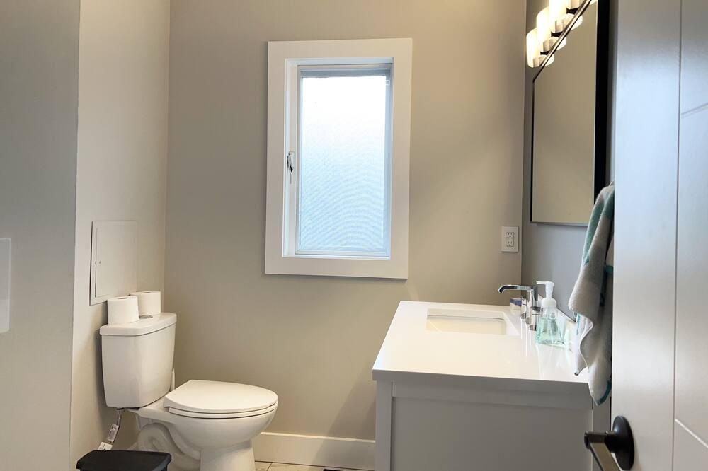 Photo of Bathroom in West Kelowna Estates