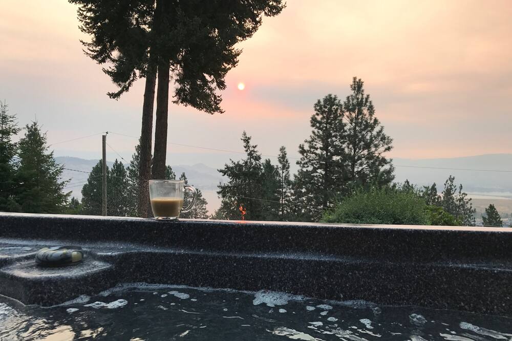Photo of Outdoor in West Kelowna Estates