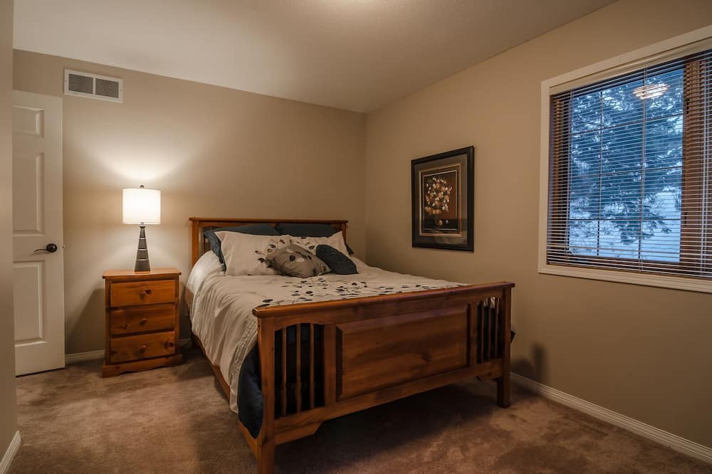 Photo of Bedroom in West Kelowna Estates